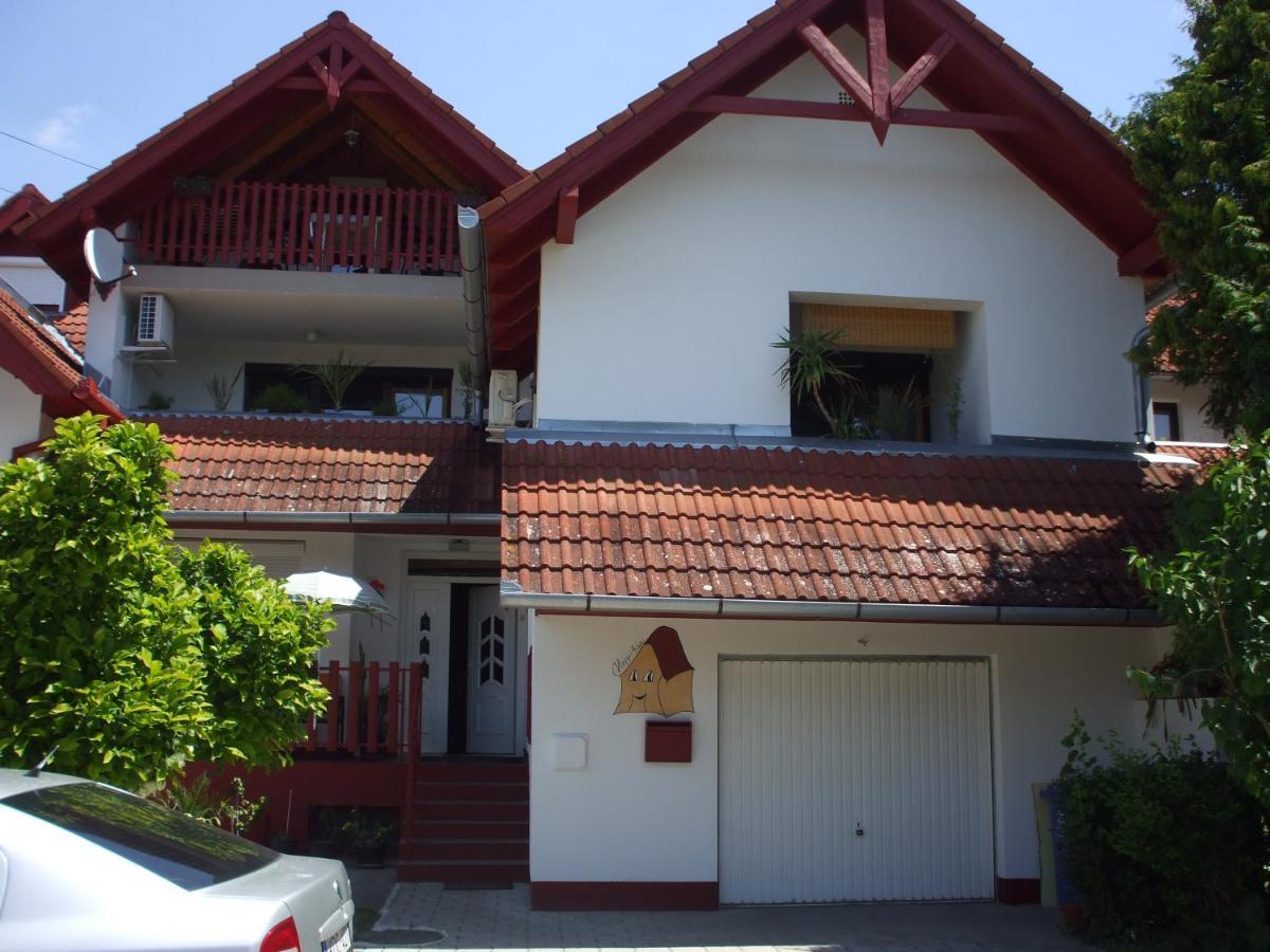 Hepphaz Apartment Harkány Екстериор снимка