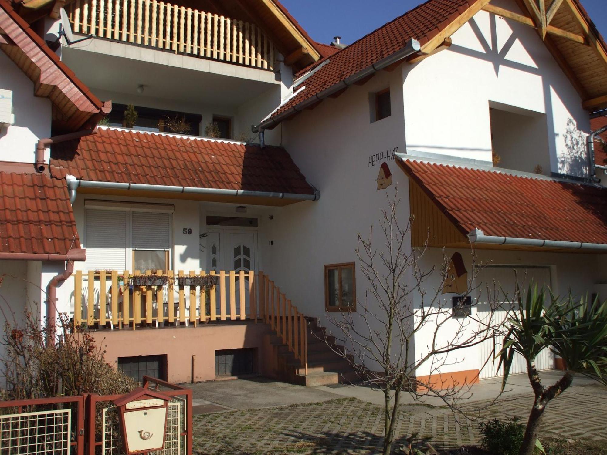 Hepphaz Apartment Harkány Екстериор снимка