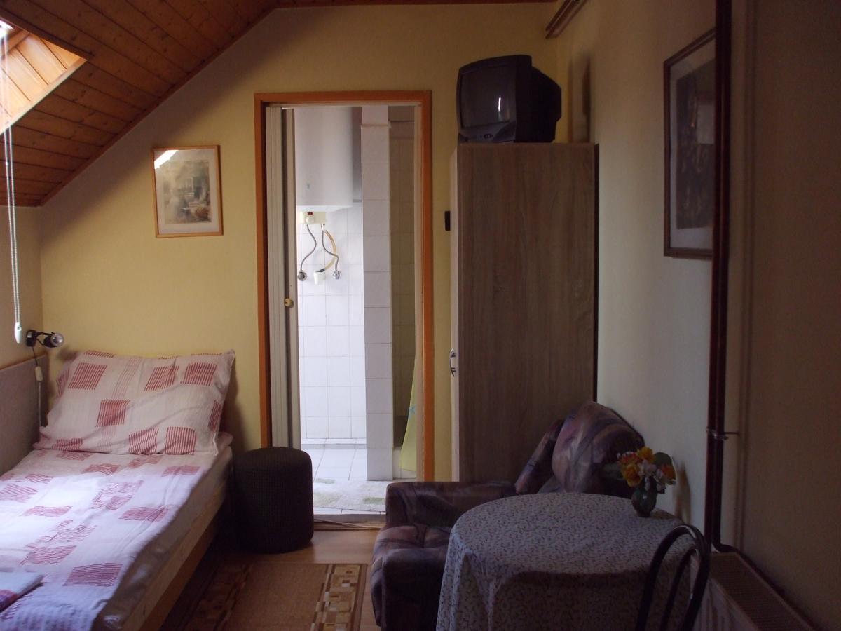 Hepphaz Apartment Harkány Екстериор снимка